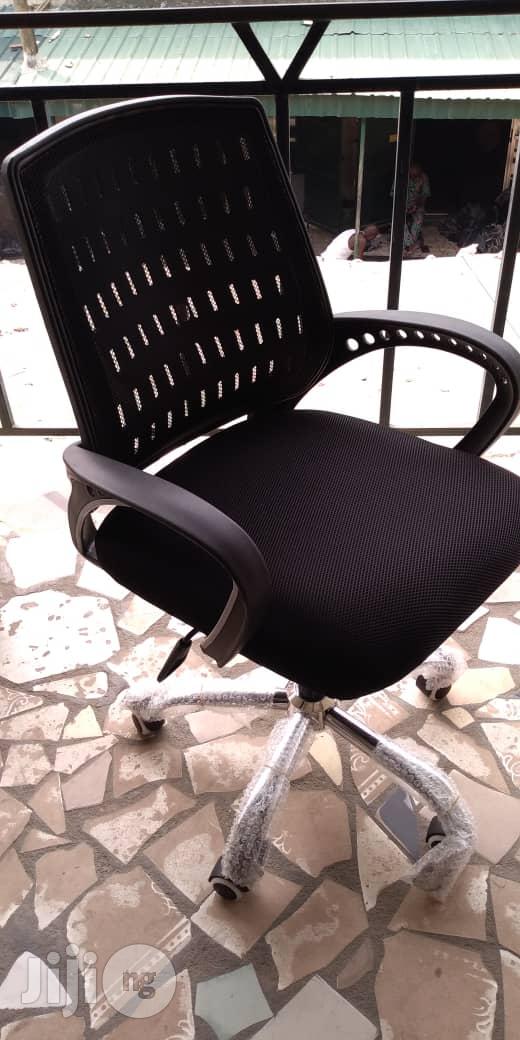 Executive Office Waiting / Secretary Chair.