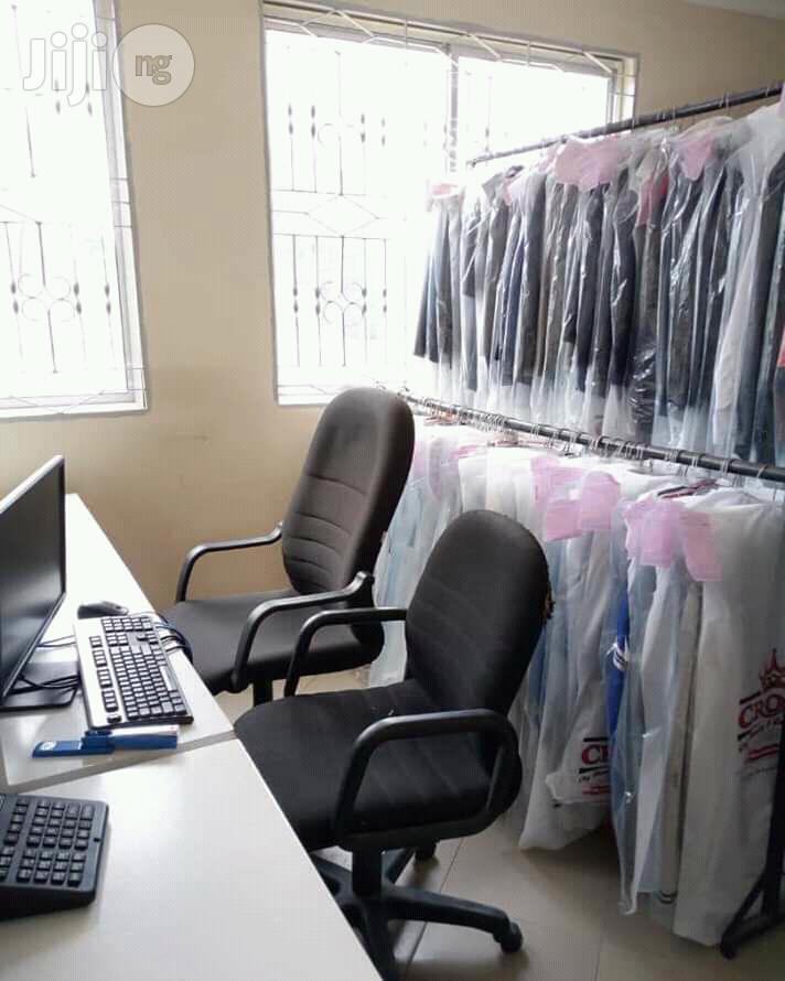 How To Open A Laundry & Dry Cleaning Business