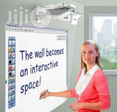 Interactive White Board With Projector