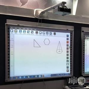 Interactive White Board With Projector
