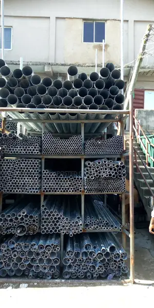 Quality Steel Full Length Galvanized Pipes.