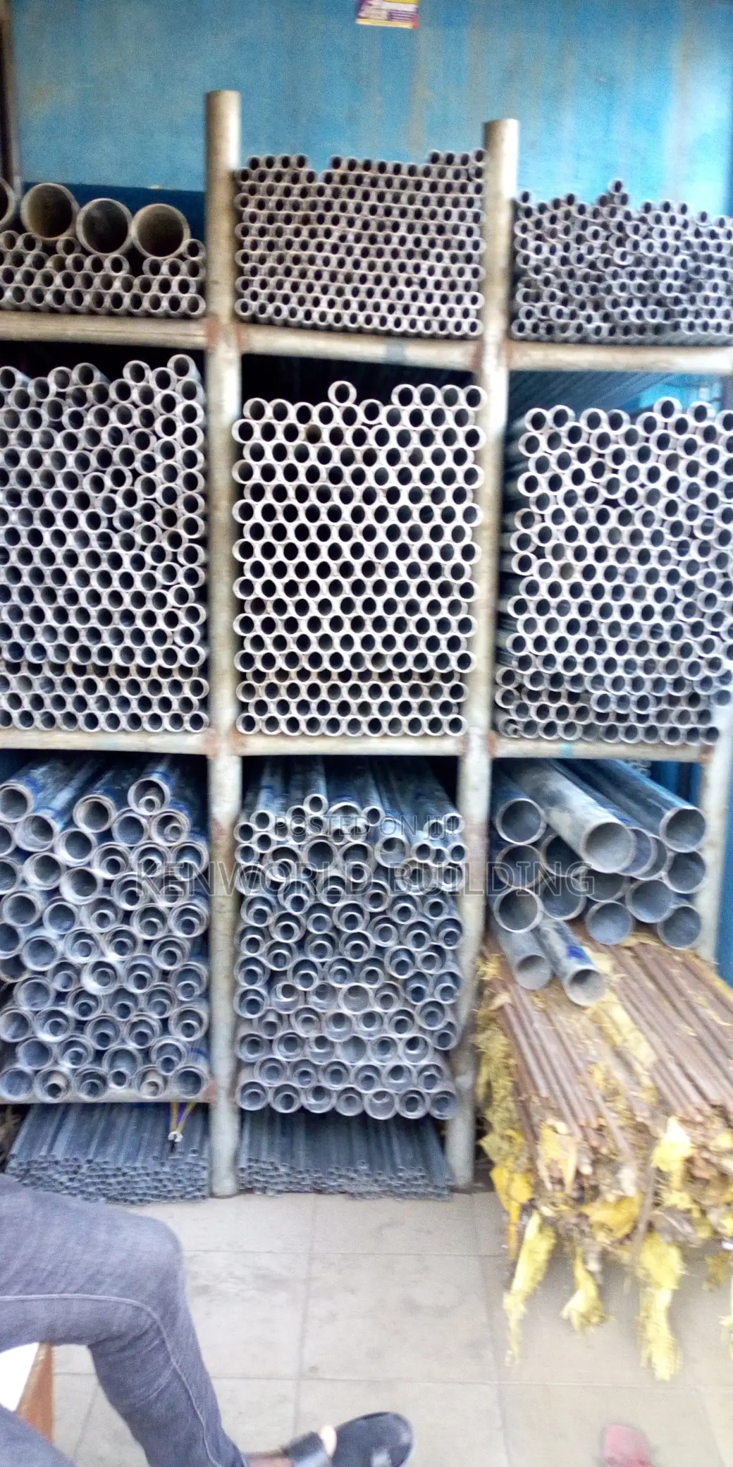 Quality Steel Full Length Galvanized Pipes.