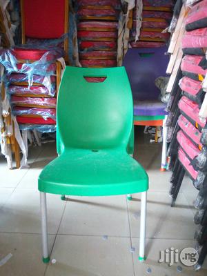 Quality Plastic Chairs With Iron Legs