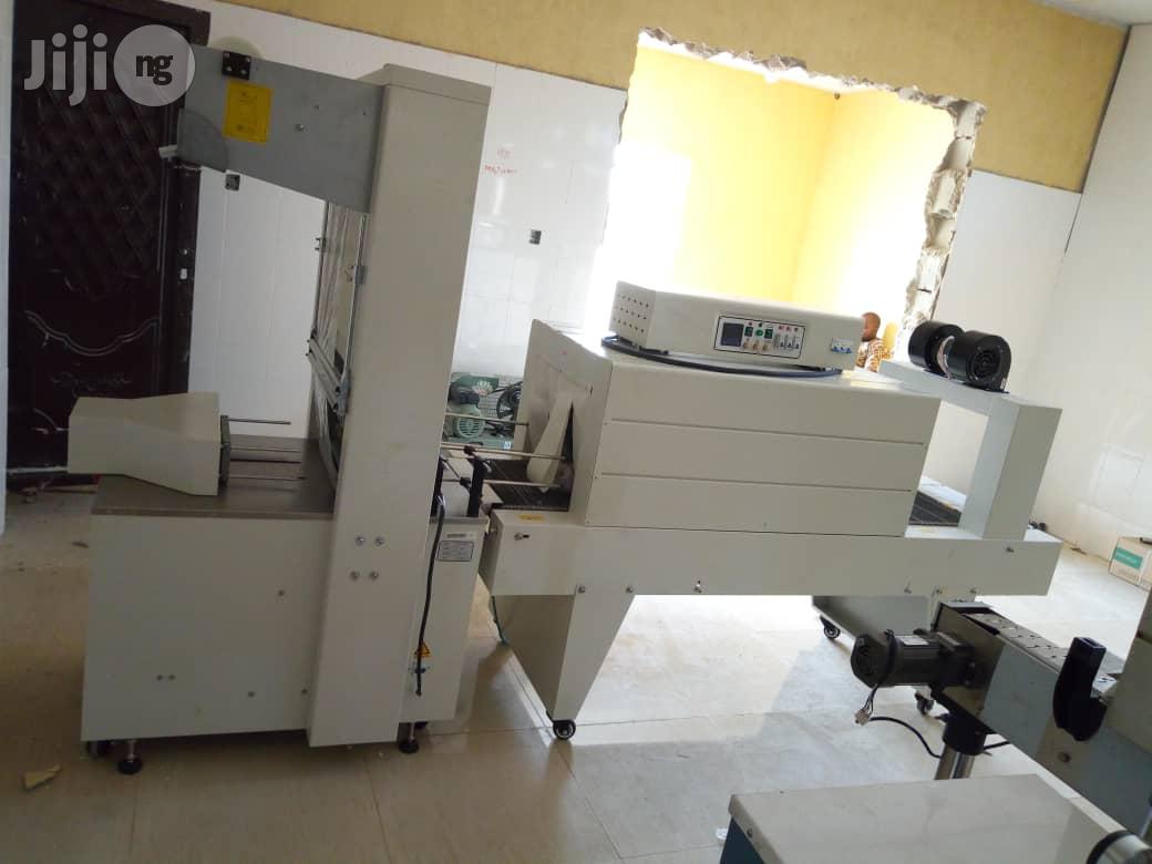 Shrink Packaging Machine (Pet Bottle)