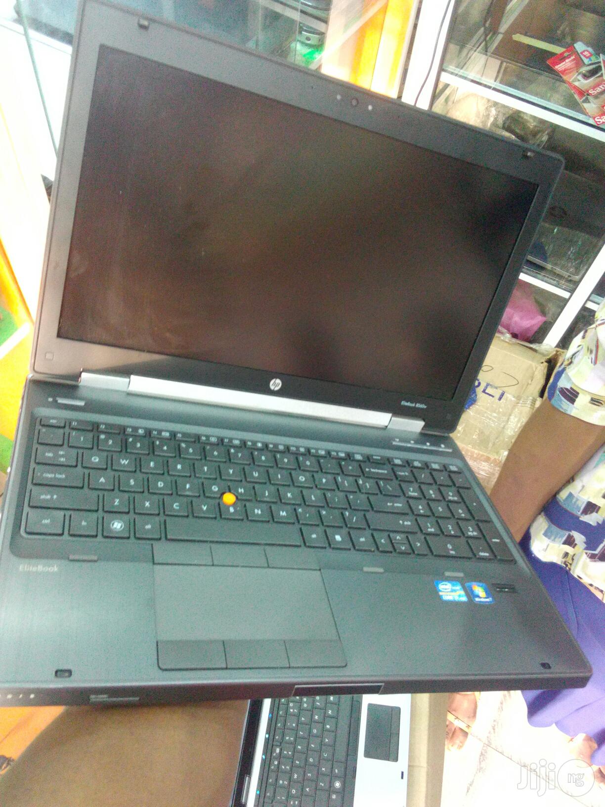 Laptop HP EliteBook 8570W 8GB Intel Core I7 HDD 500GB