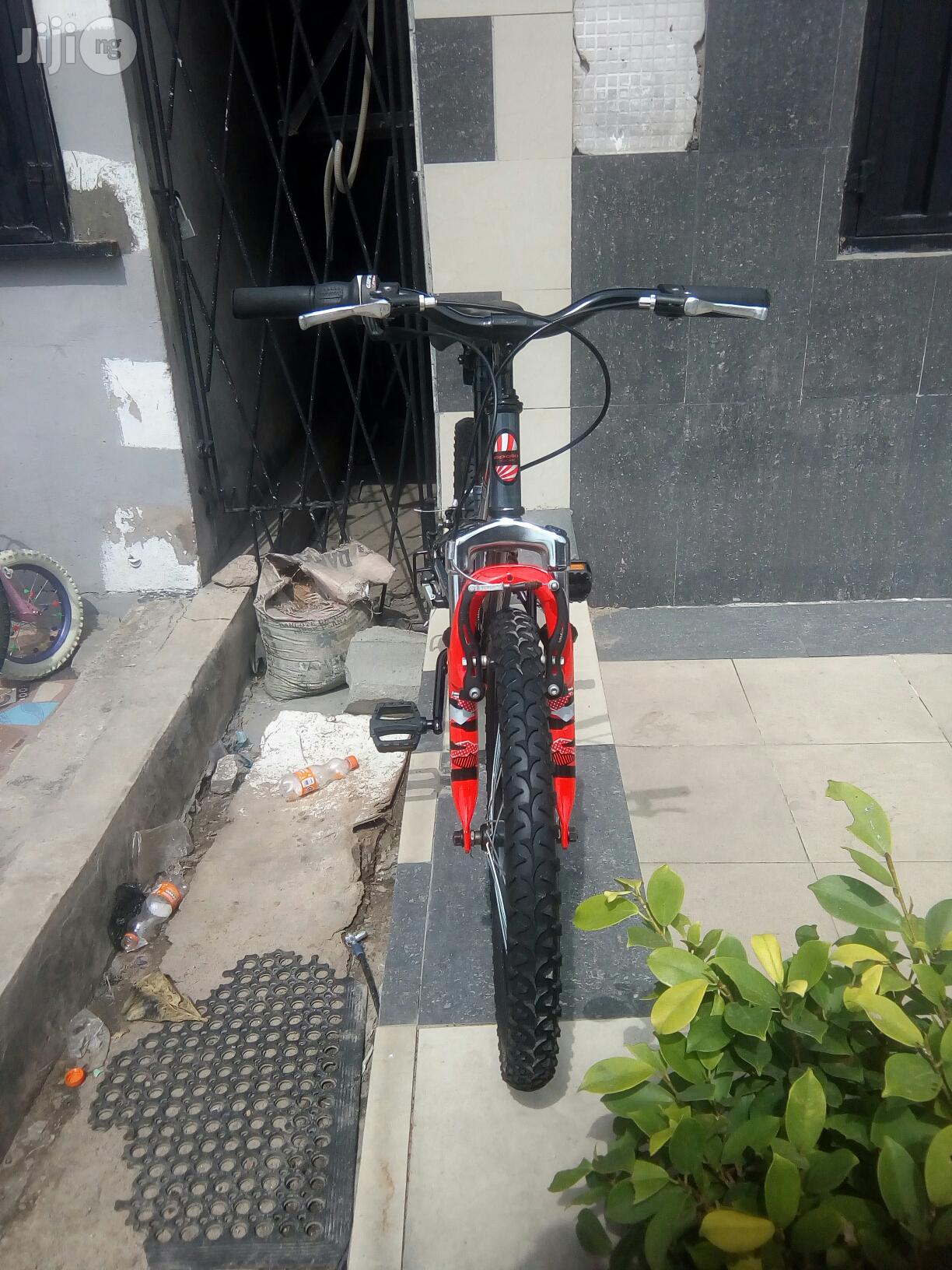 Apollo Chaos Children Bicycle 20 Inches