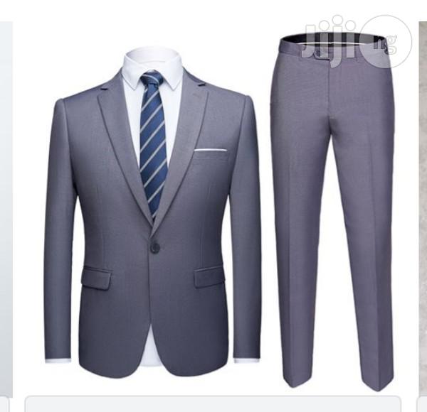 Incanto Royale Men's Suit