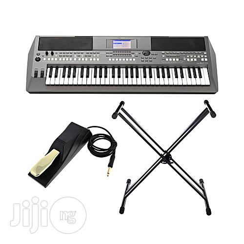 Yamaha Portable Keyboard PSR 670