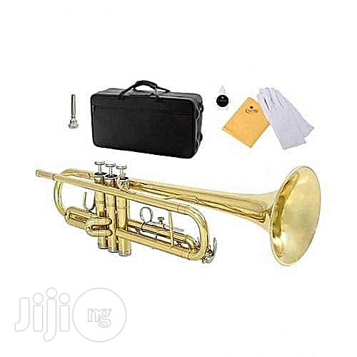 Yamaha Gold Trumpet With Accessaries
