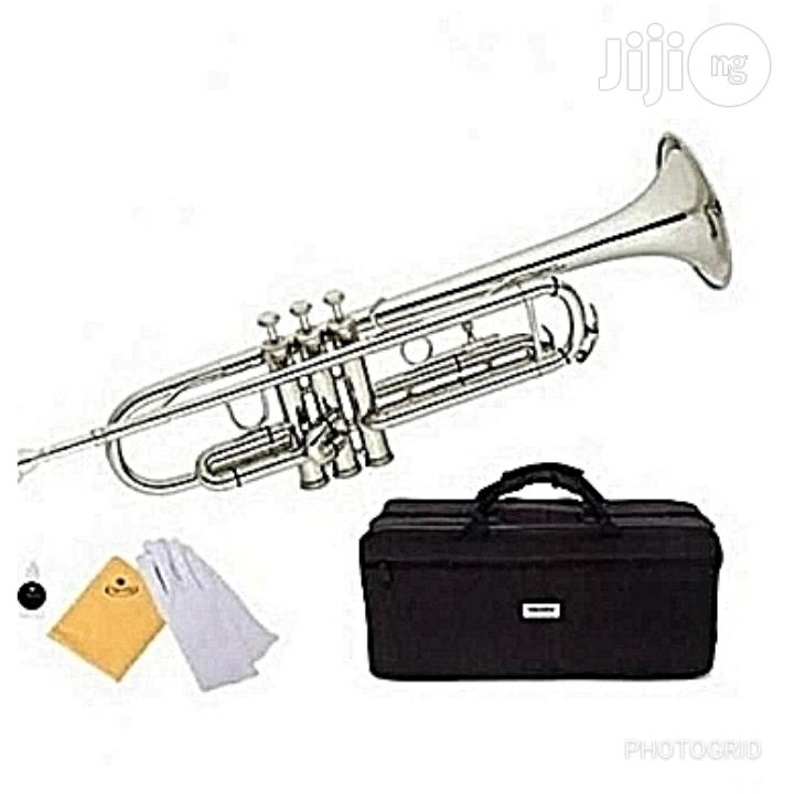 Yamaha Silver Trumpet With Accessaries