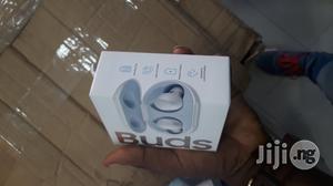 Photo - Samsung Earbud White