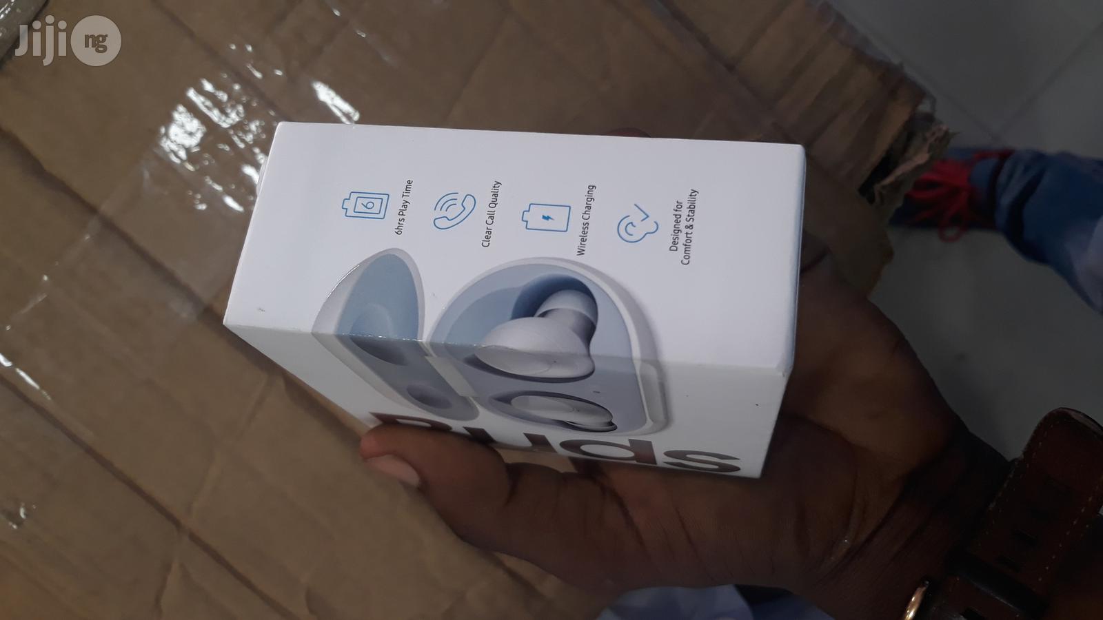 Samsung Earbud White
