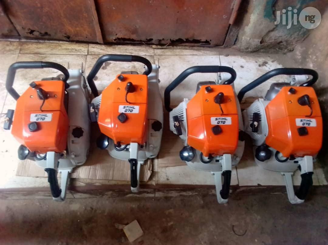 Monitor Saw