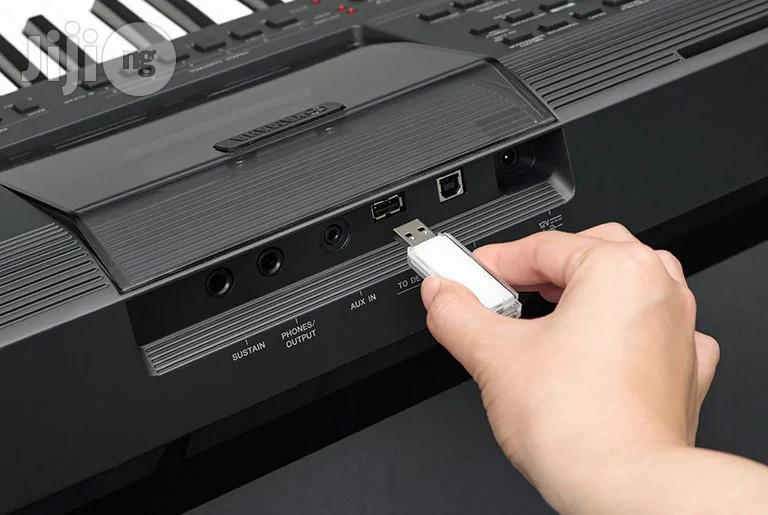 Yamaha Portable Keyboard PSR E473
