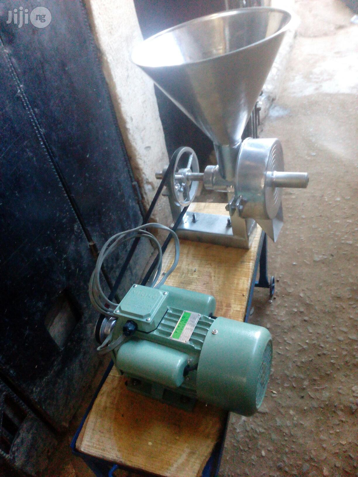 Stainless Grinding Machine