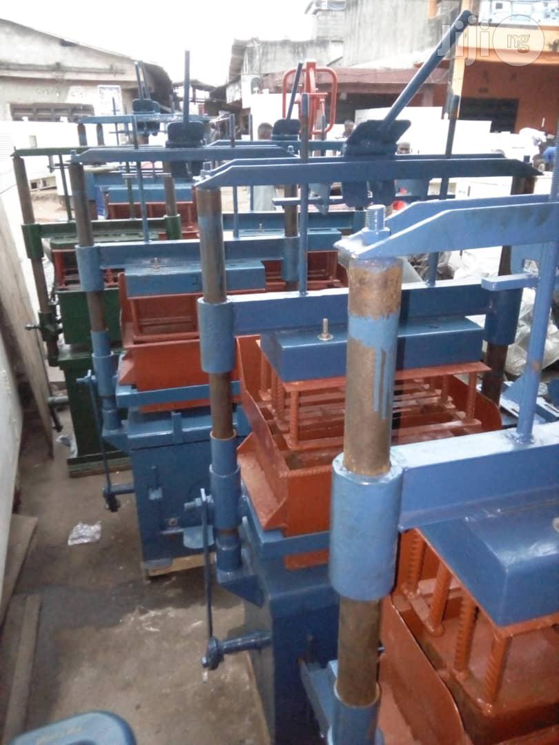 Block Moulding Machine