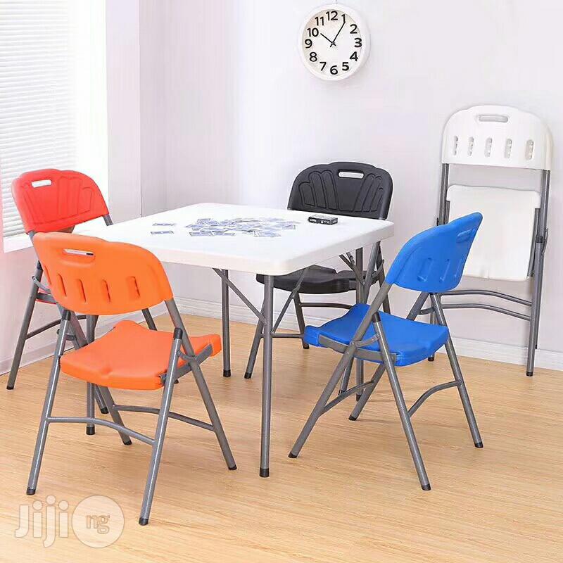 Foldable Plastic Chairs And Table