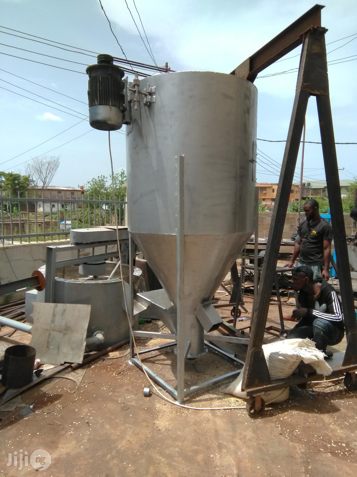 Vertical Feed Mixer