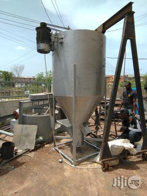Vertical Feed Mixer