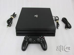 Playstation 4 Pro 1tb Console-download With Fifa 20+10games