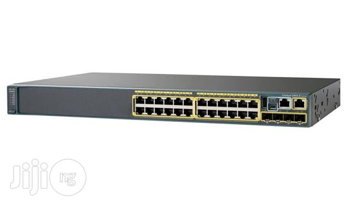 WS-C2960X-24PS-L Cisco Switch (Poe Gigabit)