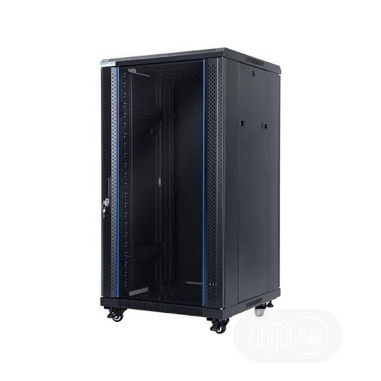 22U 600 X 800 Server Rack