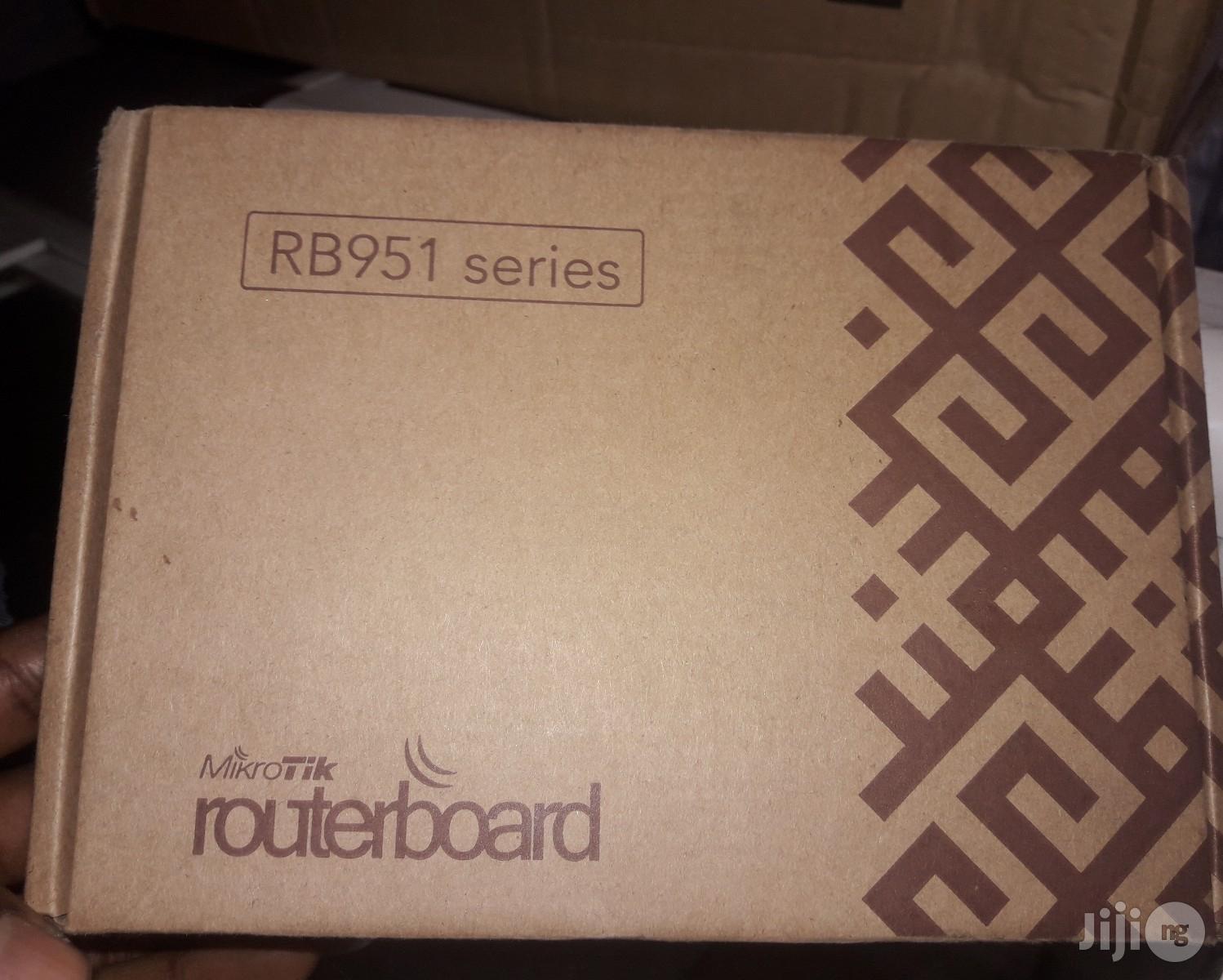 Mikrotik Router Board 951ui