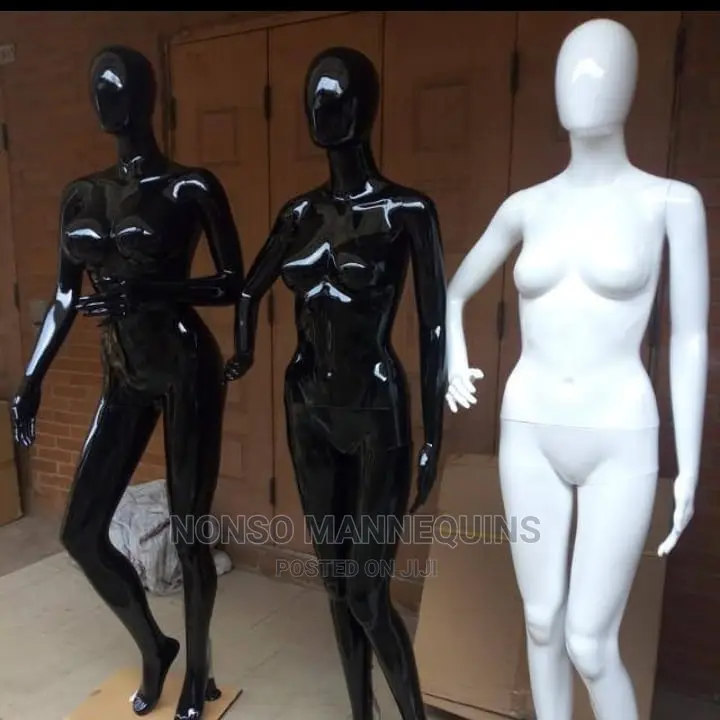 Female Mannquins