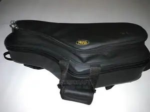 Saxophone Bags and Boxes