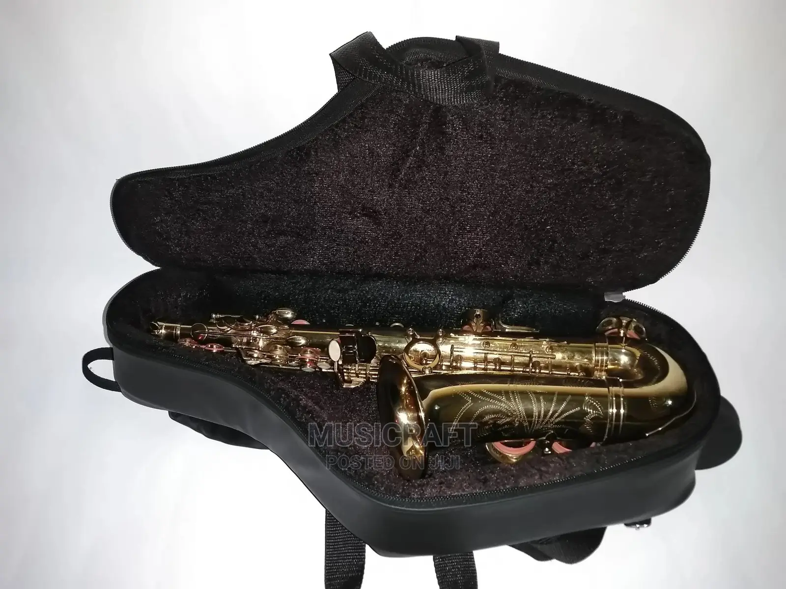 Saxophone Bags and Boxes