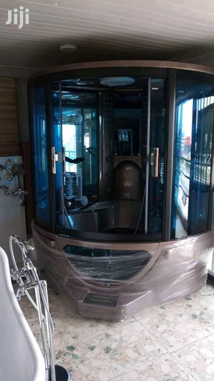 Executive Steam Bath With Jacuzzi