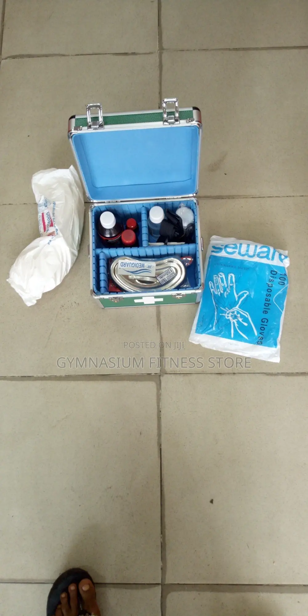 First Aid Box With Kit 1112