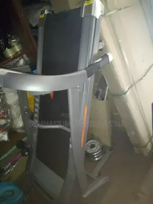 Photo - 2.5hp Treadmill With Massger 38kl