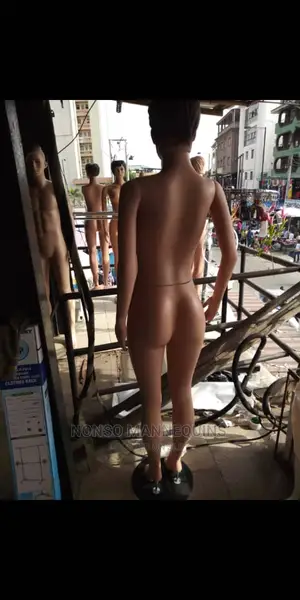 Mannequin Module Display