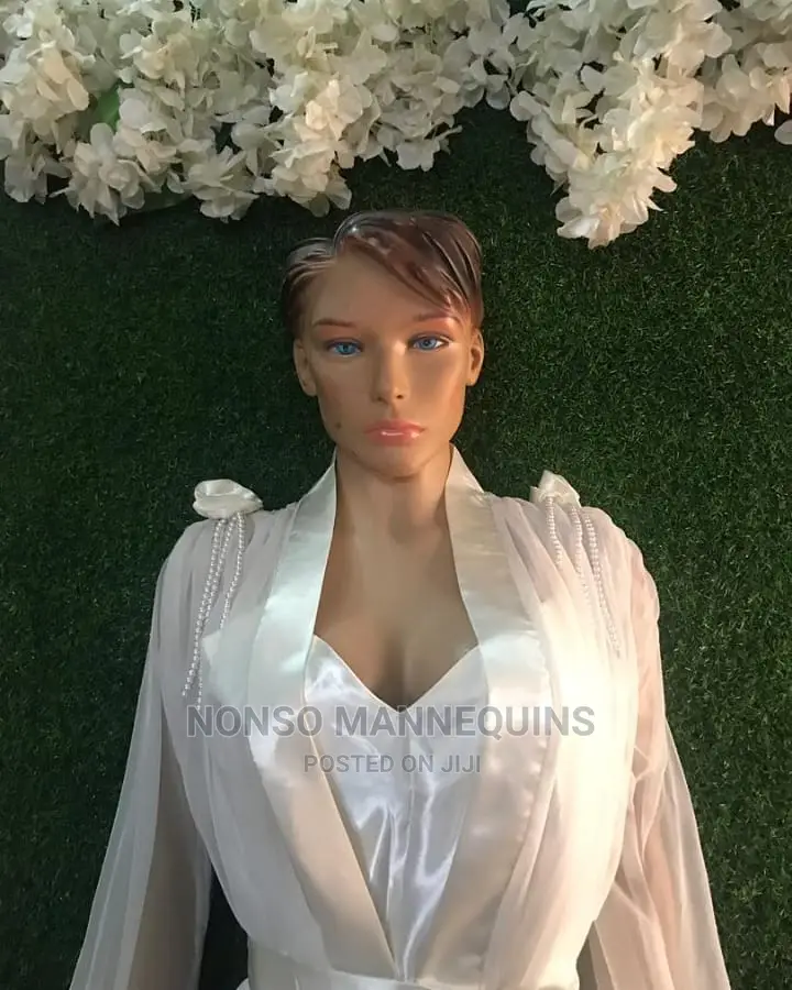 Mannequin Module Display