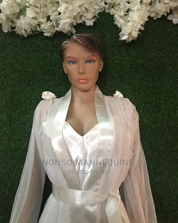 Mannequin Module Display
