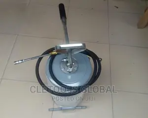 Hand Grease Bucket With Tyre 16liters