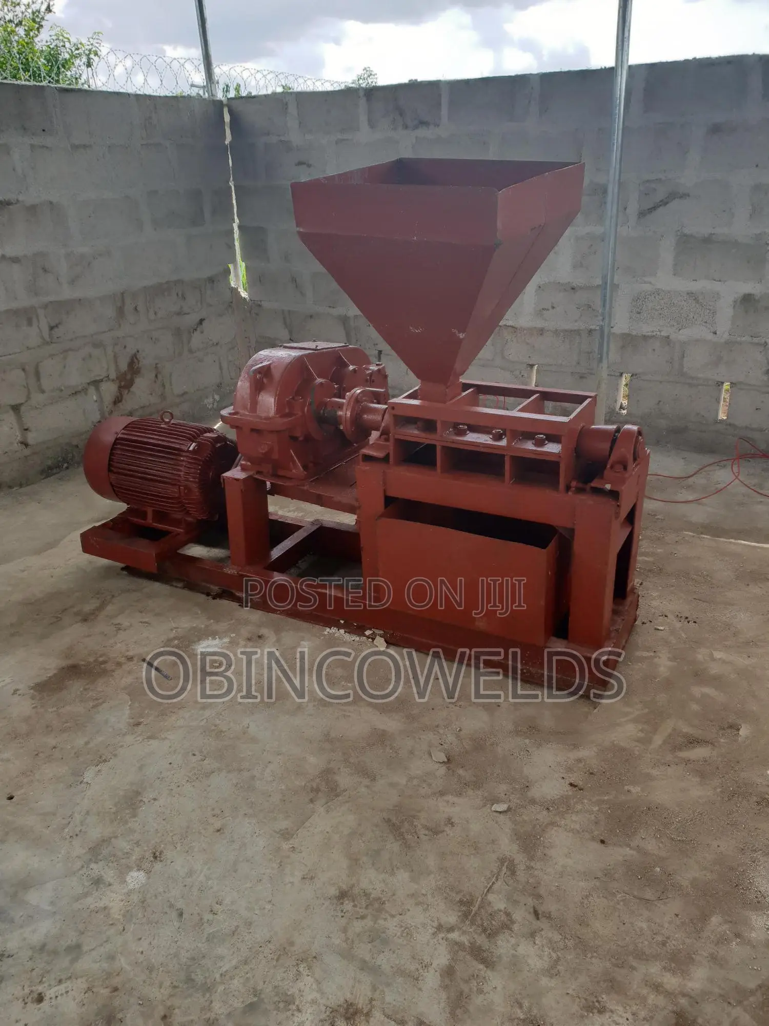 Palm Kernel Oil / Cake Processing Machine