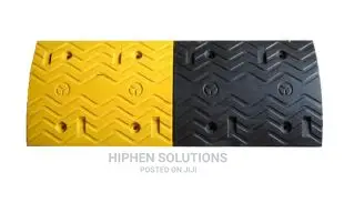Yellow And Black Wave Pattern Rubber Speed Hump