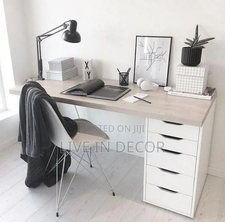 Reading Table