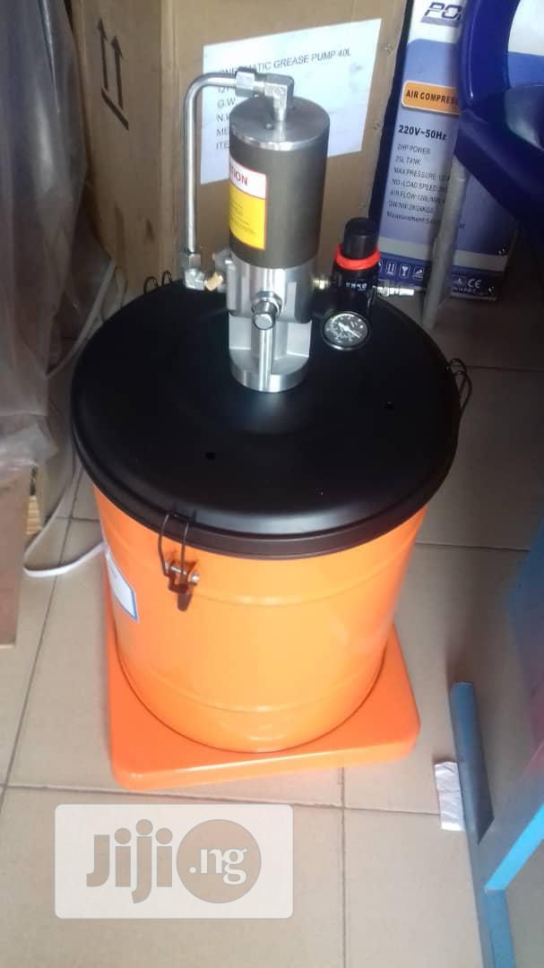 Pnuematic Grease Pump 40litres