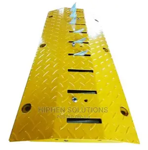 One-way Yellow Metal Speed Bump Traffic Spike Barrier