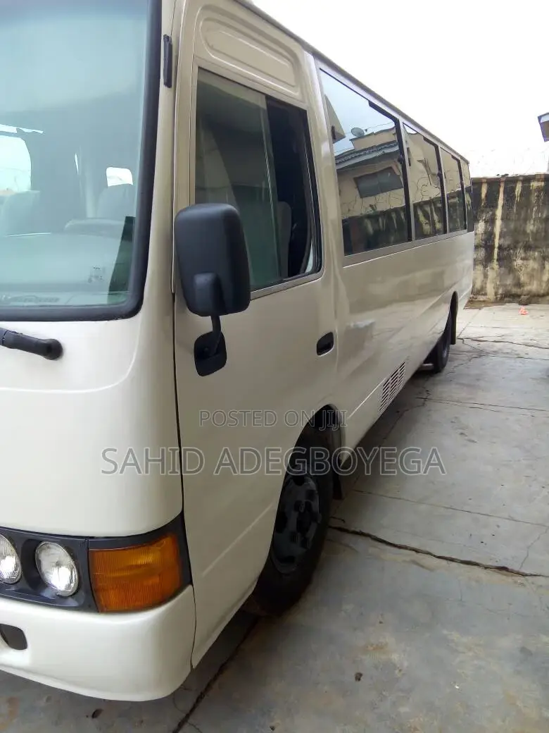 Coaster Bus for Hire 2014 Executive