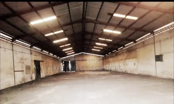To LEASE: Massive Warehouse in Transamadi Portharcourt
