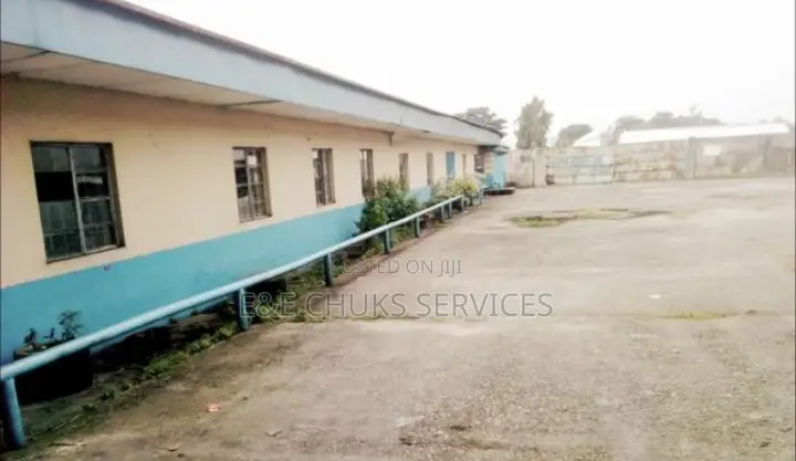 To LEASE: Massive Warehouse in Transamadi Portharcourt