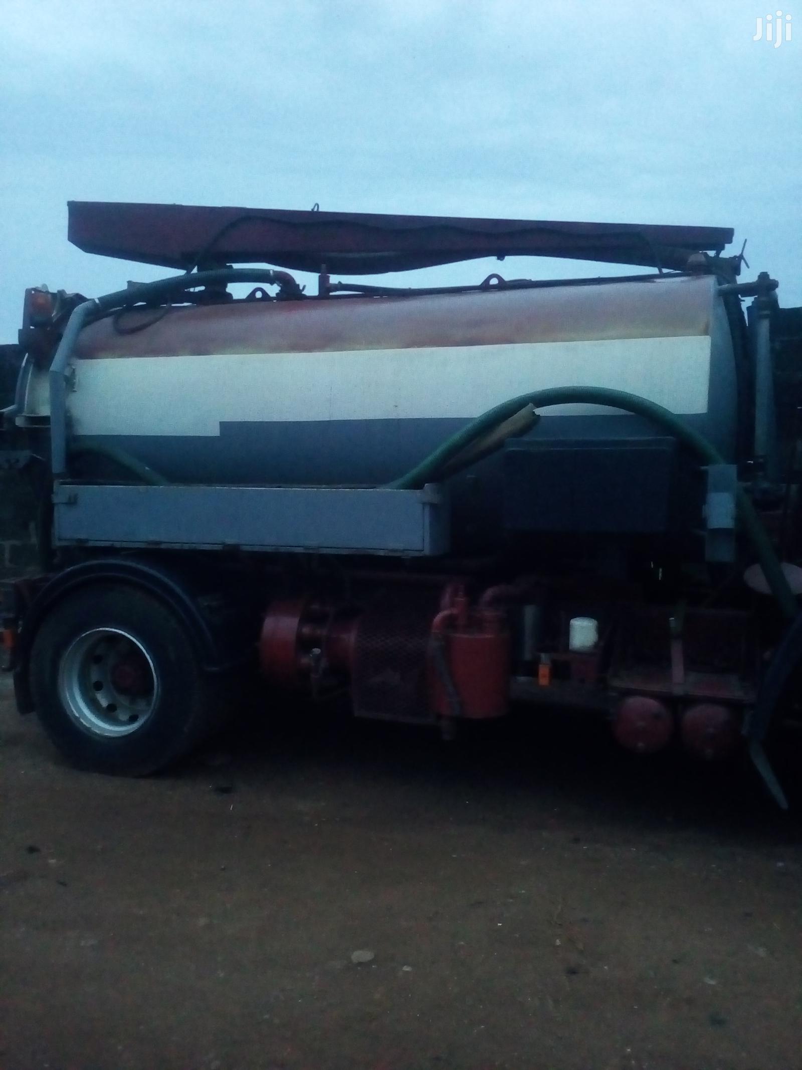 Septic Waste Evacuation Services (Soakaway Truck)