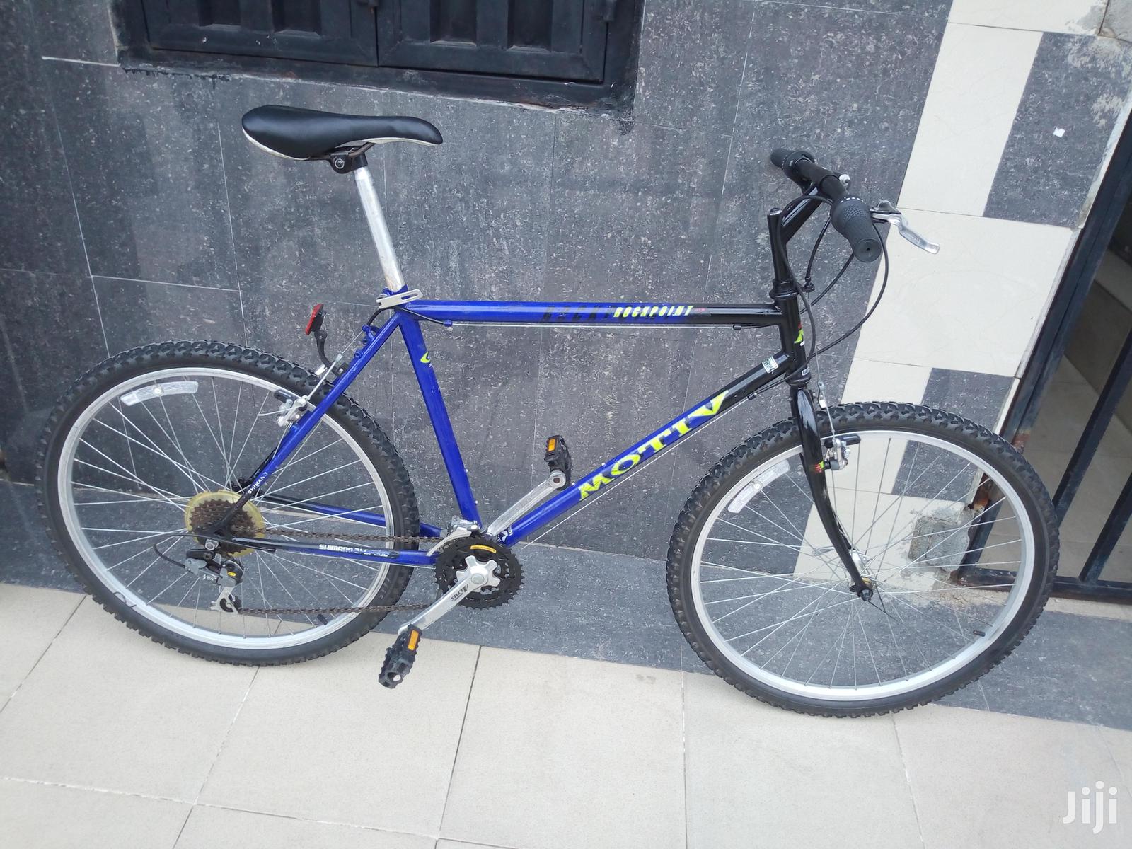 Motiv Adult Sport Bicycle