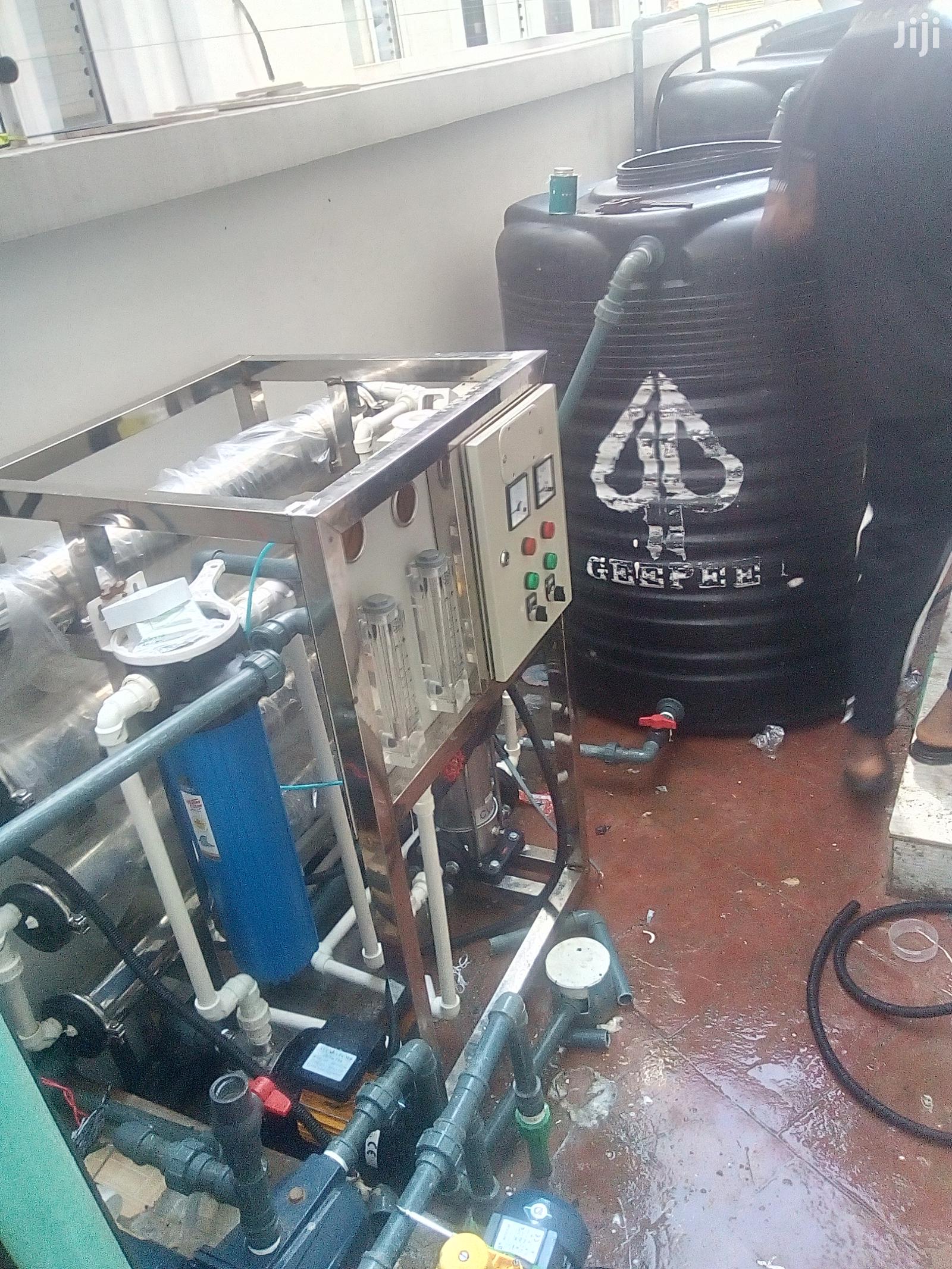Borehole and Water Purification With Reverse Osmosis Machine