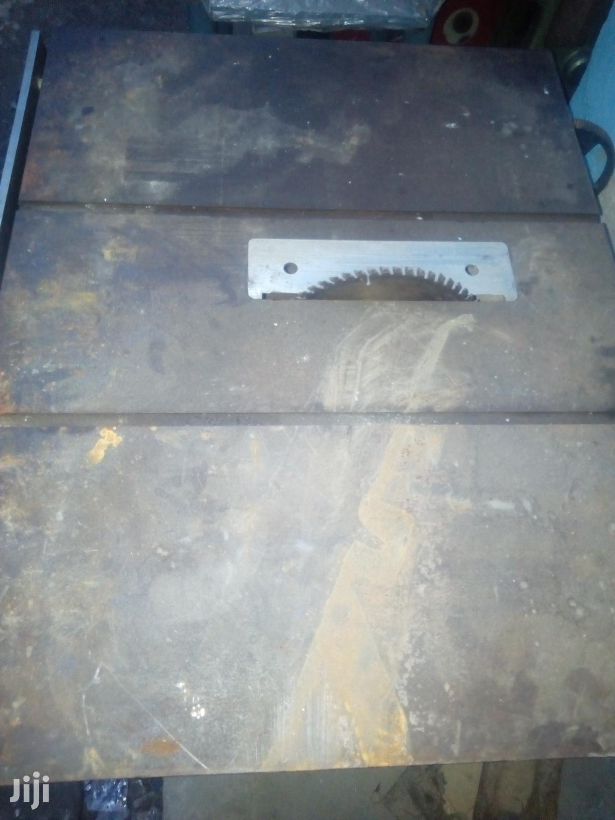 Table Saw Machine