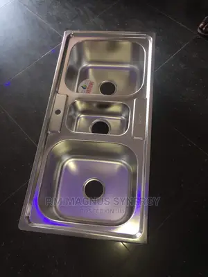 England Standard Master Kitchen Sink Complete With the Wast.